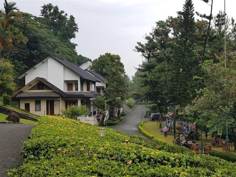 Gunung Geulis Cottages Managed By Royal Tulip Bogor Zewnętrze zdjęcie