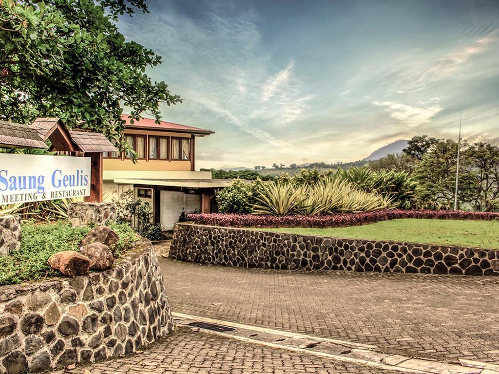 Gunung Geulis Cottages Managed By Royal Tulip Bogor Zewnętrze zdjęcie